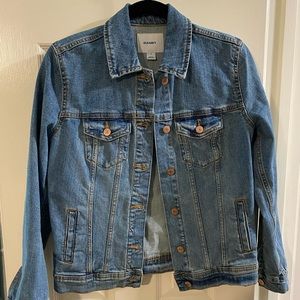 Old navy women’s denim jacket- like new